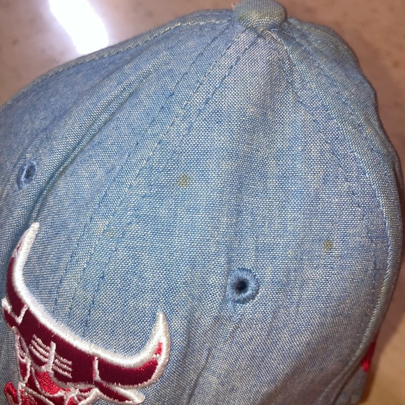 Chicago Bulls Floral SnapBack - Picture 2 of 5